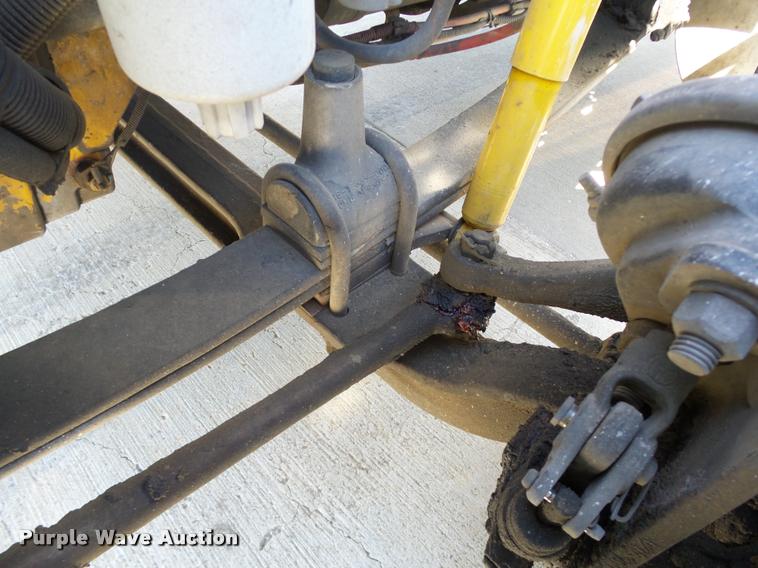 image for item DB4735 2001 Freightliner FLD120 semi truck