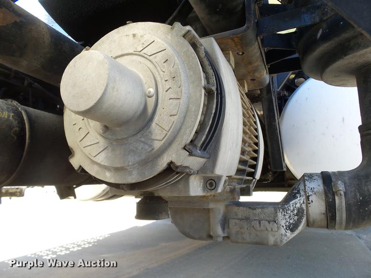 image for item DB4735 2001 Freightliner FLD120 semi truck