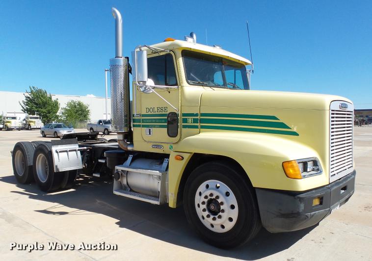 image for item DB4736 2001 Freightliner FLD120 semi truck