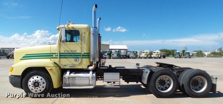 image for item DB4736 2001 Freightliner FLD120 semi truck