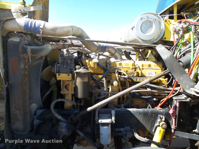 image for item DB4736 2001 Freightliner FLD120 semi truck