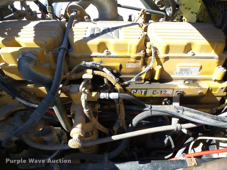 image for item DB4736 2001 Freightliner FLD120 semi truck