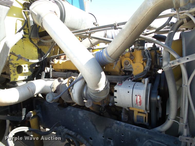 image for item DB4736 2001 Freightliner FLD120 semi truck