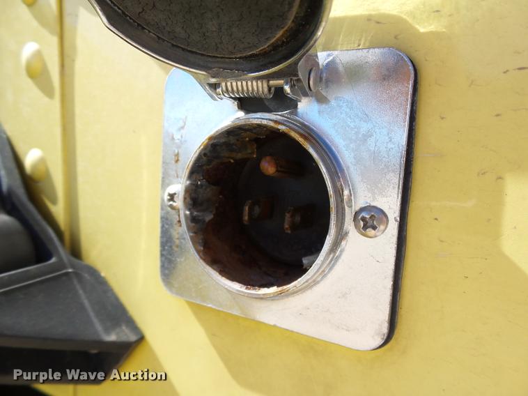 image for item DB4736 2001 Freightliner FLD120 semi truck