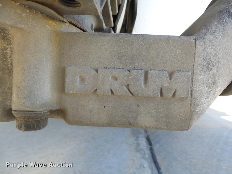 image for item DB4737 2001 Freightliner FLD120 semi truck