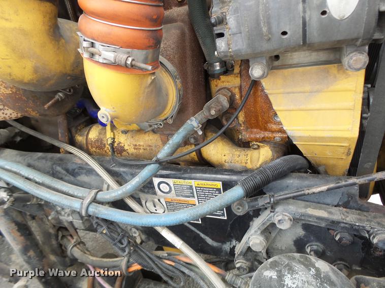 image for item DF9267 2007 Kenworth T600 semi truck