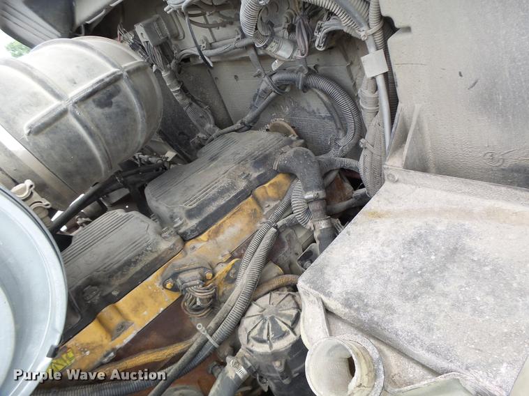 image for item DF9267 2007 Kenworth T600 semi truck