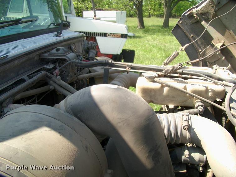 image for item DP9413 1996 Ford LTA9000 Aero Max semi truck