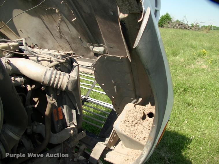 image for item DP9413 1996 Ford LTA9000 Aero Max semi truck