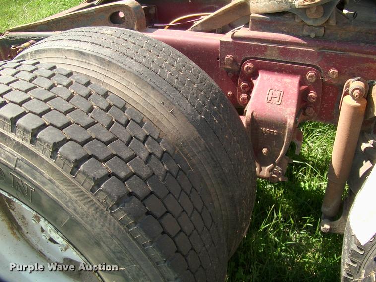 image for item DP9413 1996 Ford LTA9000 Aero Max semi truck