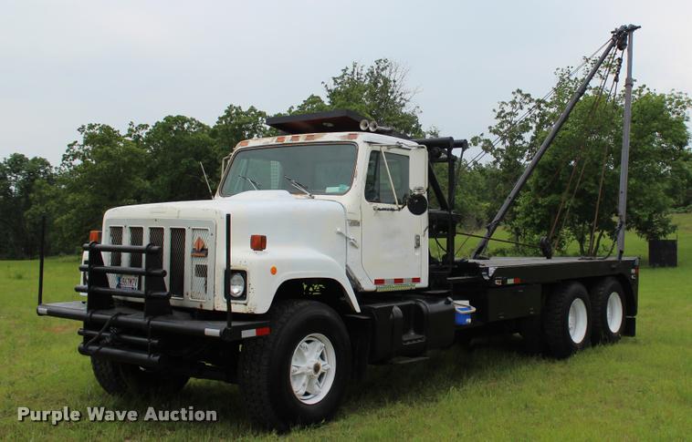 image for item L3150 1979 International F2574 winch truck