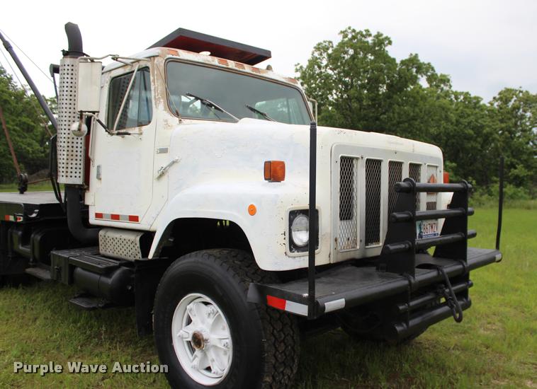 image for item L3150 1979 International F2574 winch truck