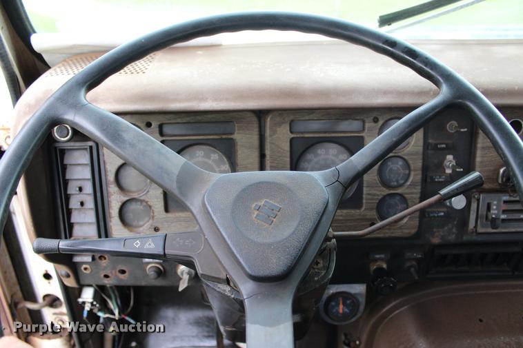 image for item L3150 1979 International F2574 winch truck