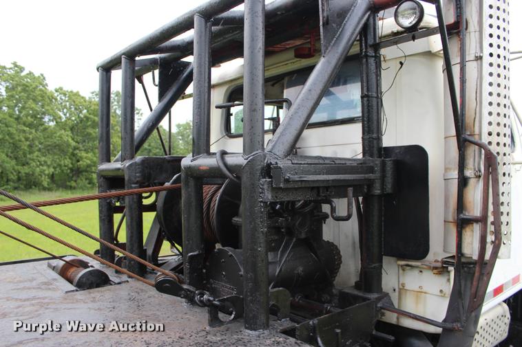 image for item L3150 1979 International F2574 winch truck