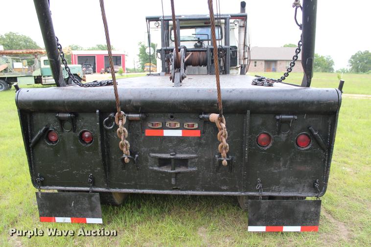 image for item L3150 1979 International F2574 winch truck