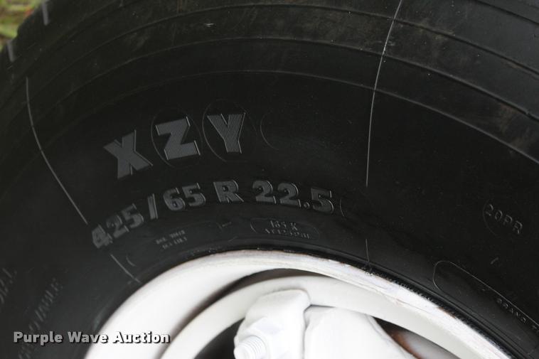 image for item L3150 1979 International F2574 winch truck