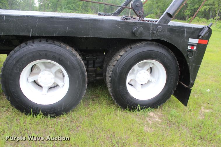 image for item L3150 1979 International F2574 winch truck