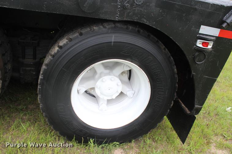 image for item L3150 1979 International F2574 winch truck