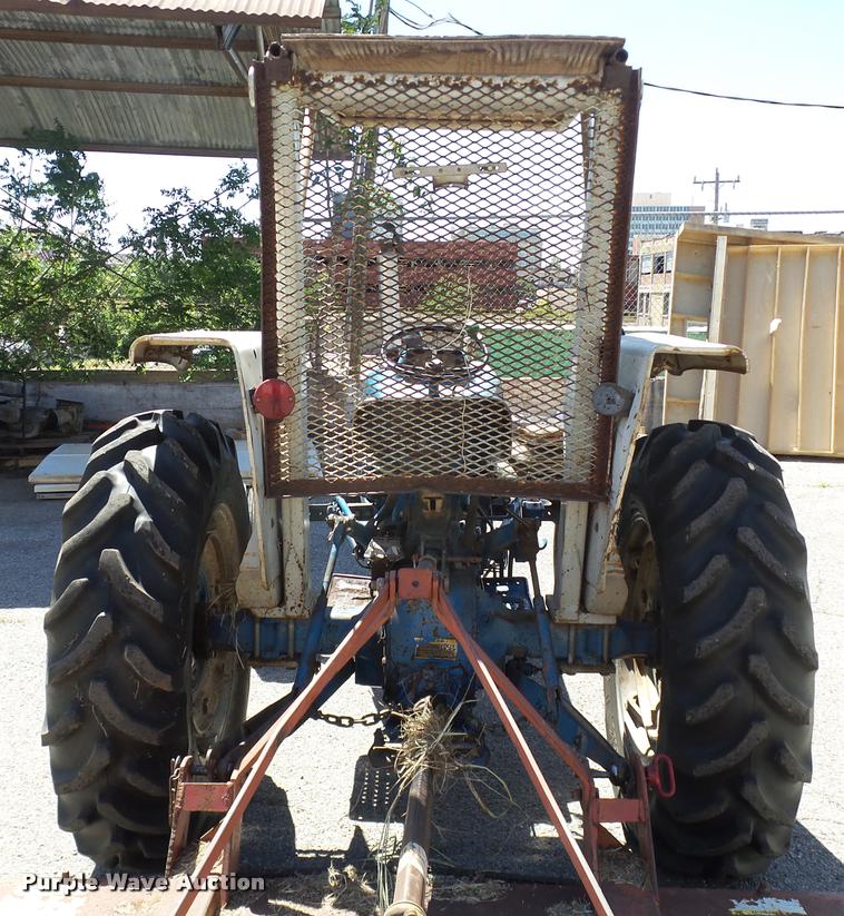 image for item AP9252 1979 Ford 3600 tractor