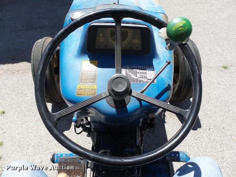 image for item AP9252 1979 Ford 3600 tractor