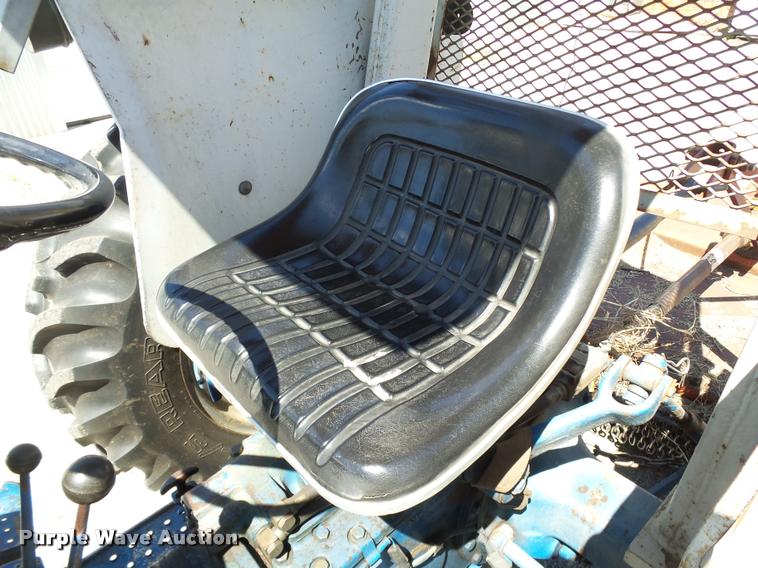 image for item AP9252 1979 Ford 3600 tractor