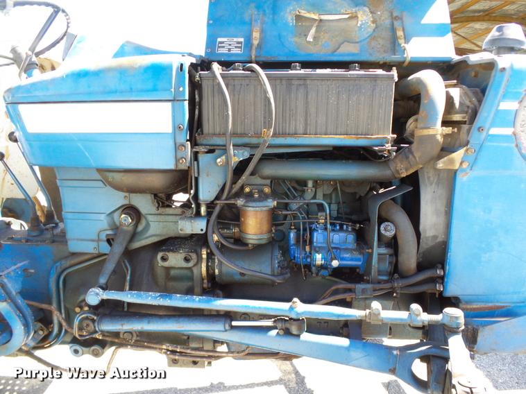 image for item AP9252 1979 Ford 3600 tractor