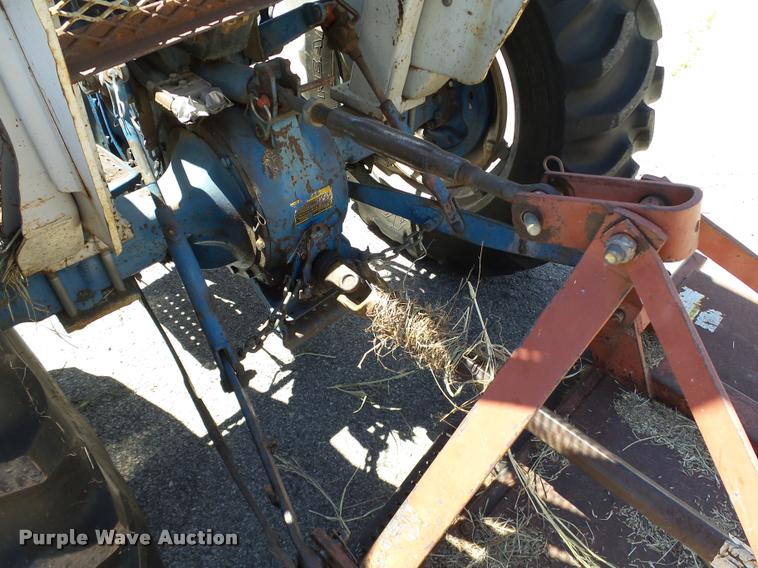 image for item AP9252 1979 Ford 3600 tractor