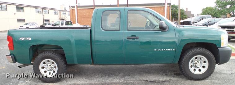 image for item DA6198 2008 Chevrolet Silverado 1500 Ext. Cab pickup truck