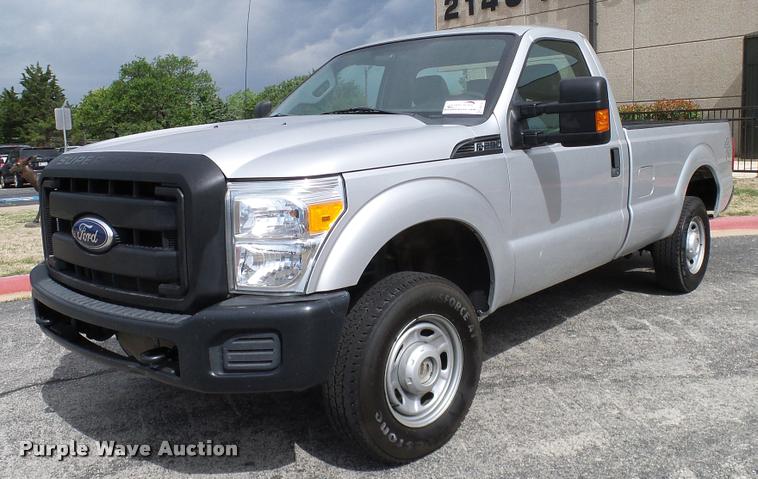 image for item DA6199 2011 Ford F250 Super Duty XL pickup truck