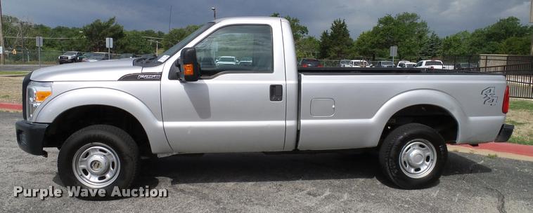 image for item DA6199 2011 Ford F250 Super Duty XL pickup truck