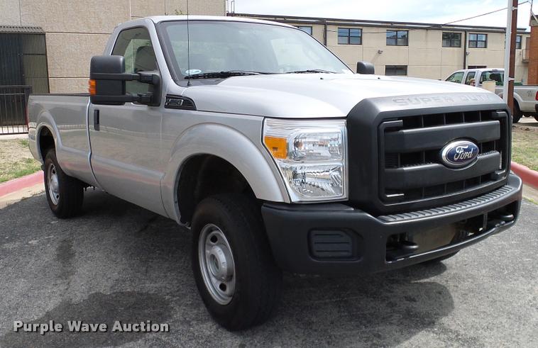 image for item DA6199 2011 Ford F250 Super Duty XL pickup truck