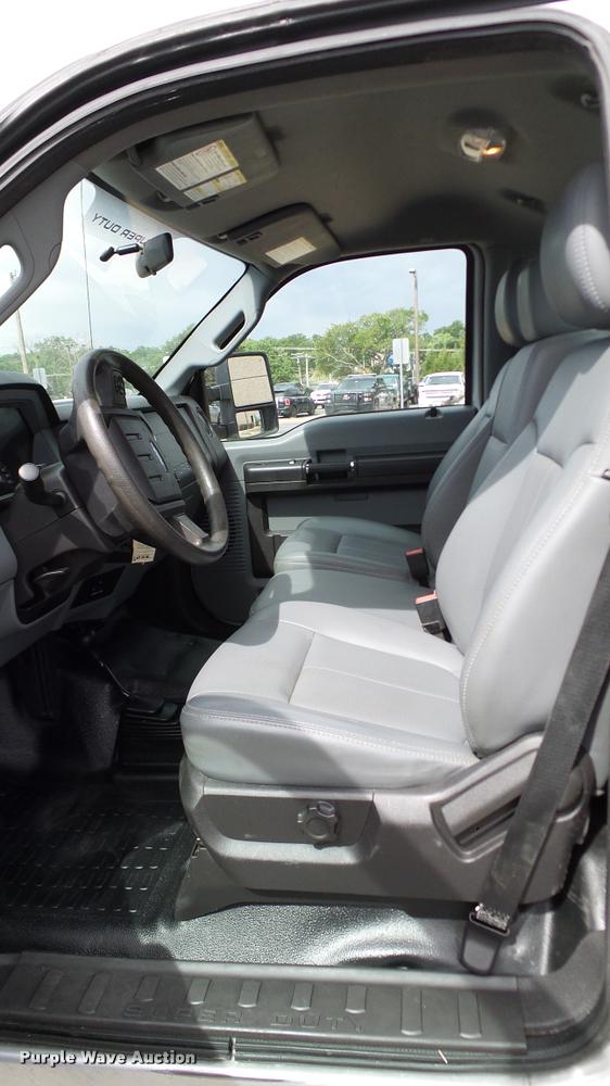 image for item DA6199 2011 Ford F250 Super Duty XL pickup truck