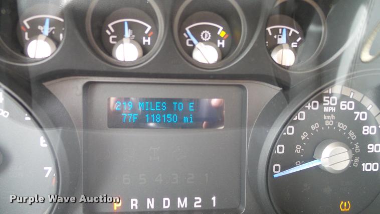 image for item DA6199 2011 Ford F250 Super Duty XL pickup truck