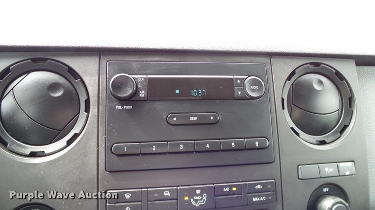 image for item DA6199 2011 Ford F250 Super Duty XL pickup truck