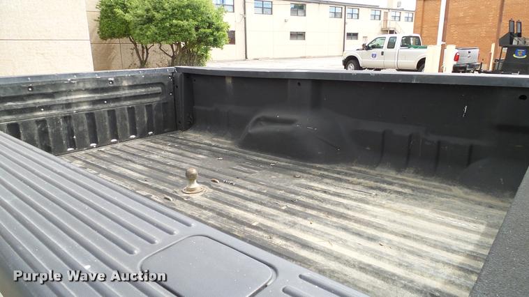 image for item DA6199 2011 Ford F250 Super Duty XL pickup truck