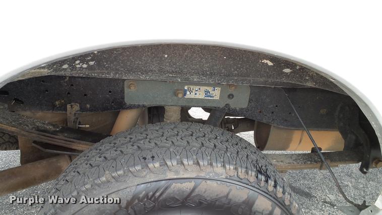 image for item DA6199 2011 Ford F250 Super Duty XL pickup truck