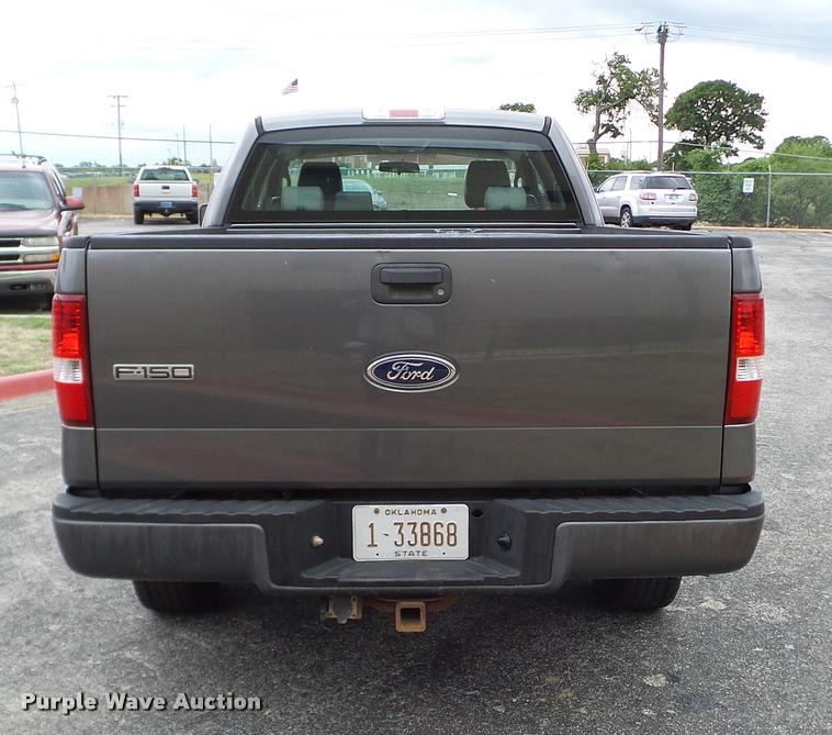 image for item DA6200 2005 Ford F150 XL SuperCab pickup truck
