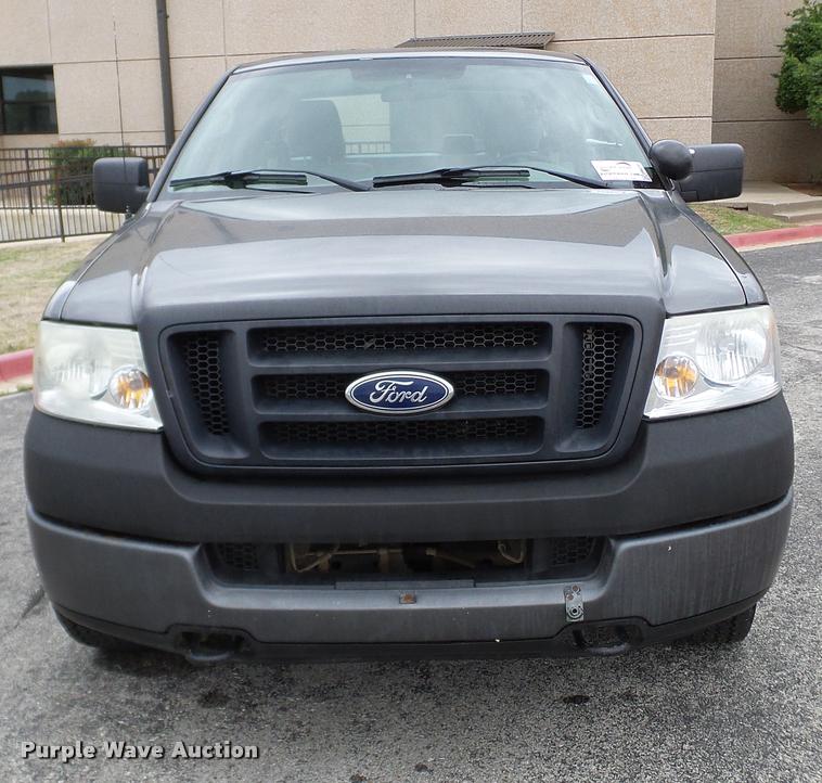 image for item DA6200 2005 Ford F150 XL SuperCab pickup truck