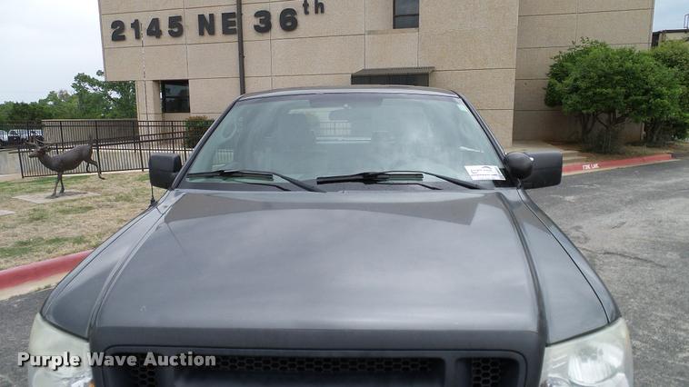 image for item DA6200 2005 Ford F150 XL SuperCab pickup truck