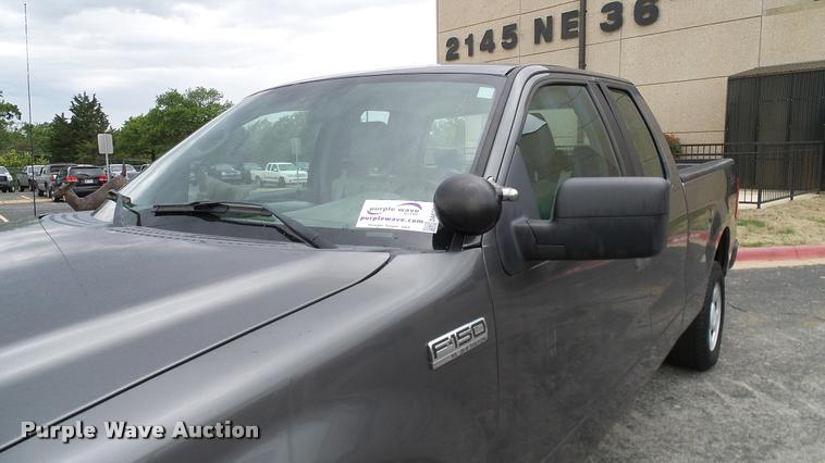 image for item DA6200 2005 Ford F150 XL SuperCab pickup truck