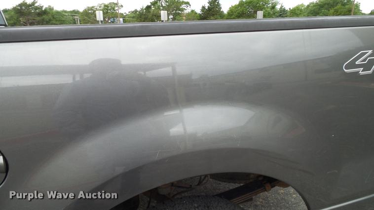 image for item DA6200 2005 Ford F150 XL SuperCab pickup truck