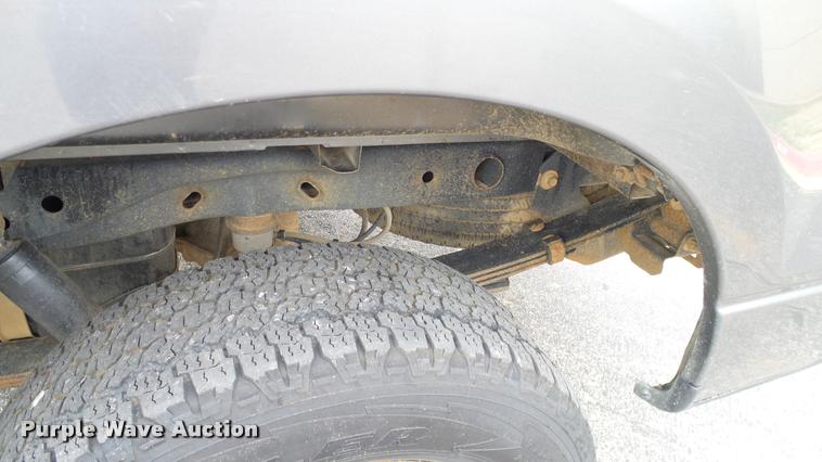 image for item DA6200 2005 Ford F150 XL SuperCab pickup truck