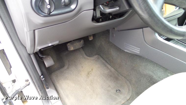 image for item DA6202 2005 Ford Explorer XLT SUV