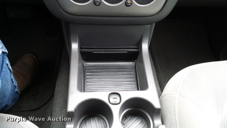 image for item DA6202 2005 Ford Explorer XLT SUV