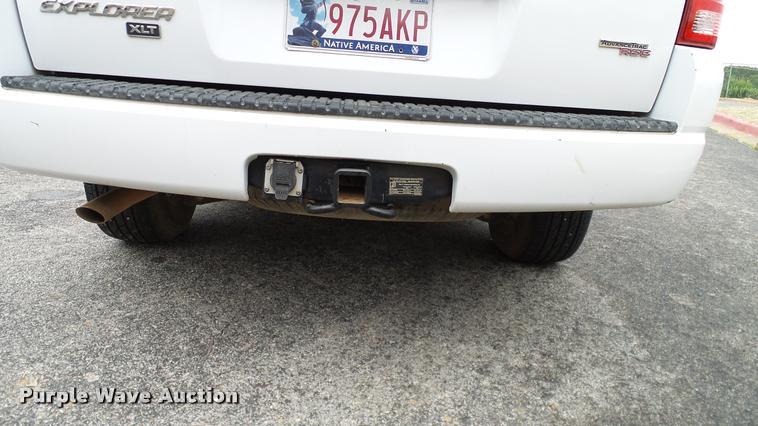 image for item DA6202 2005 Ford Explorer XLT SUV