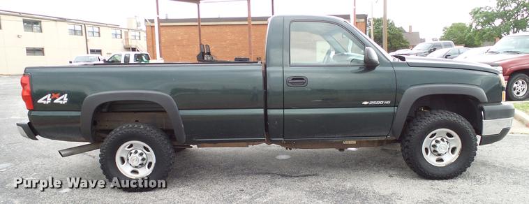 image for item DA6204 2006 Chevrolet Silverado 2500HD pickup truck