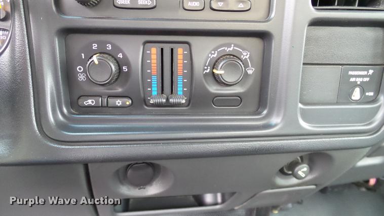 image for item DA6204 2006 Chevrolet Silverado 2500HD pickup truck