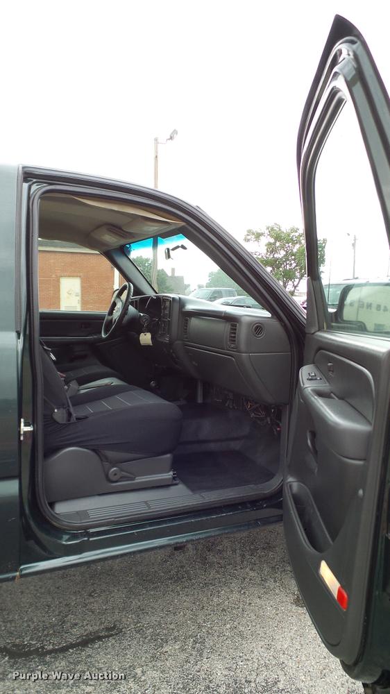 image for item DA6204 2006 Chevrolet Silverado 2500HD pickup truck