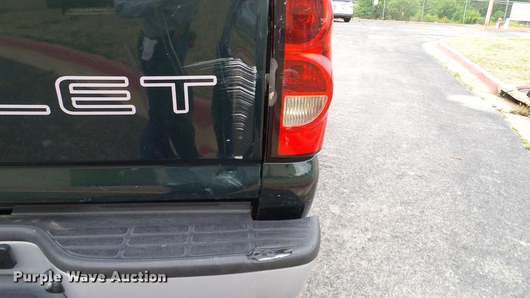 image for item DA6204 2006 Chevrolet Silverado 2500HD pickup truck