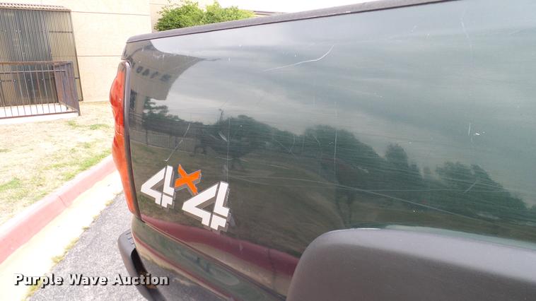 image for item DA6204 2006 Chevrolet Silverado 2500HD pickup truck